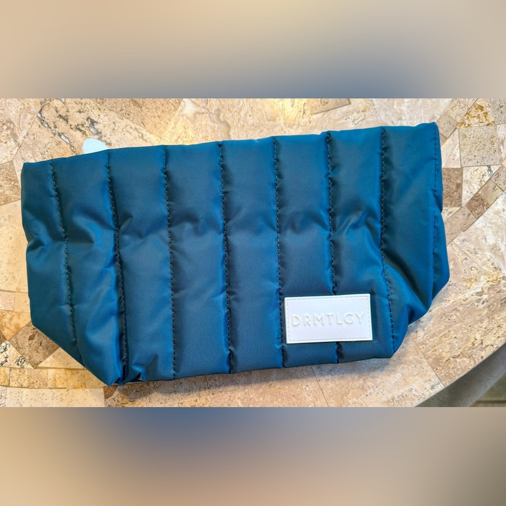 Travel/cosmetic pouch